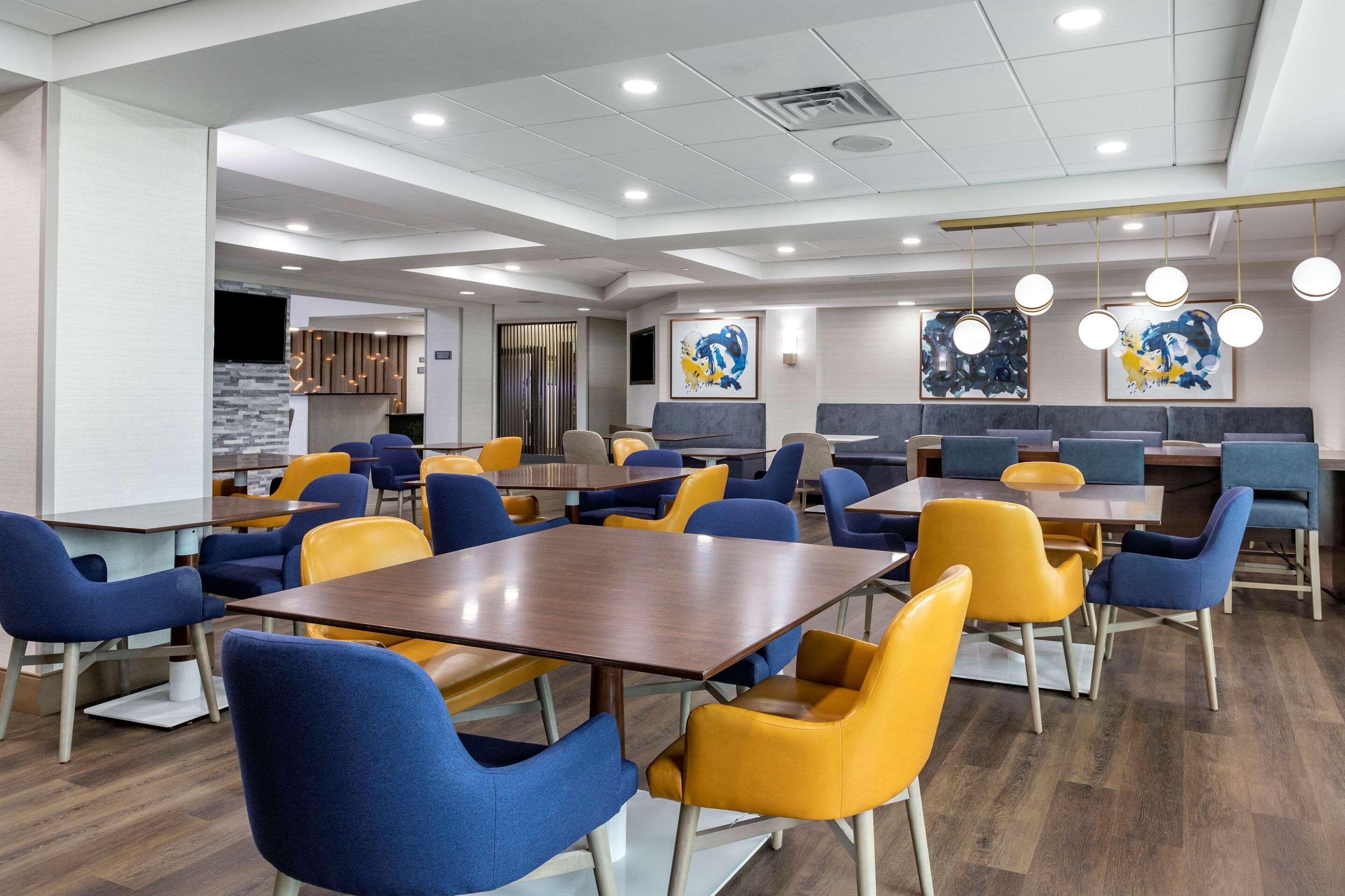 Comfort & Grand Blanc-flint Hotel