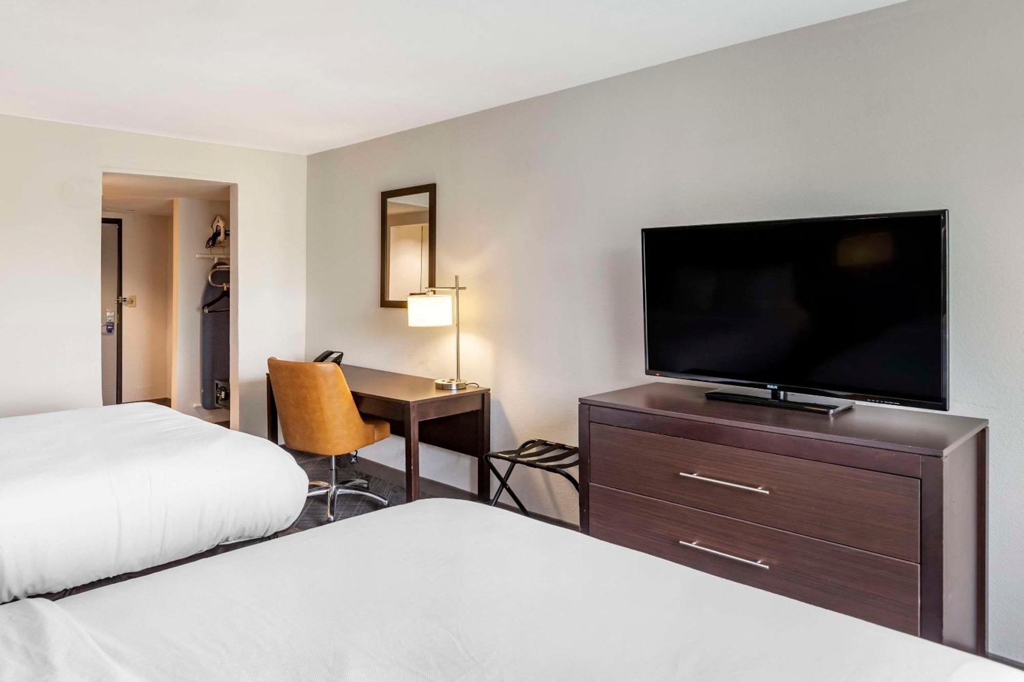 Comfort & Grand Blanc-flint 3* Grand Blanc